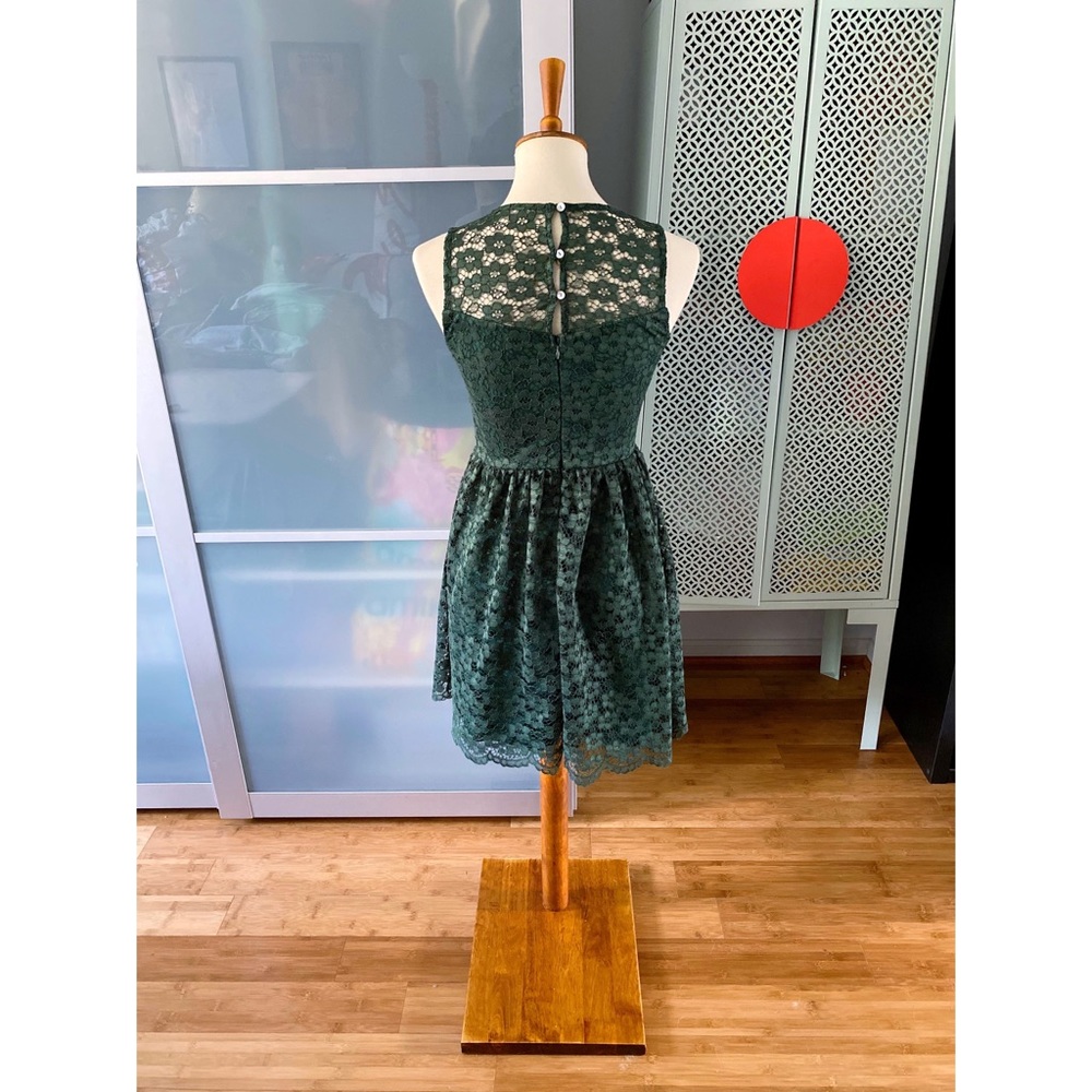 NWOT Altar’d State Daisy Green Lace Dress - Picture 2 of 7
